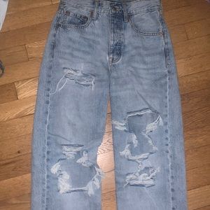 AEROPOSTLE baggy ripped light wash jeans